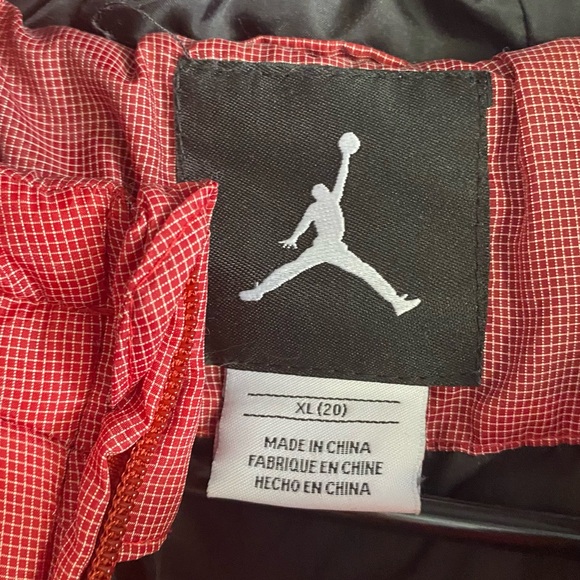 Jordan Red Grid Pattern Jacket - Picture 4 of 6